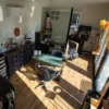 Intérieur bureau modulaire isolé avec électricité et chauffage