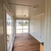 Intérieur Conteneur Showroom 20 Pieds Aménagé Vitré