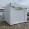 Vue extérieure du conteneur commercial 300×350 avec volets roulants.